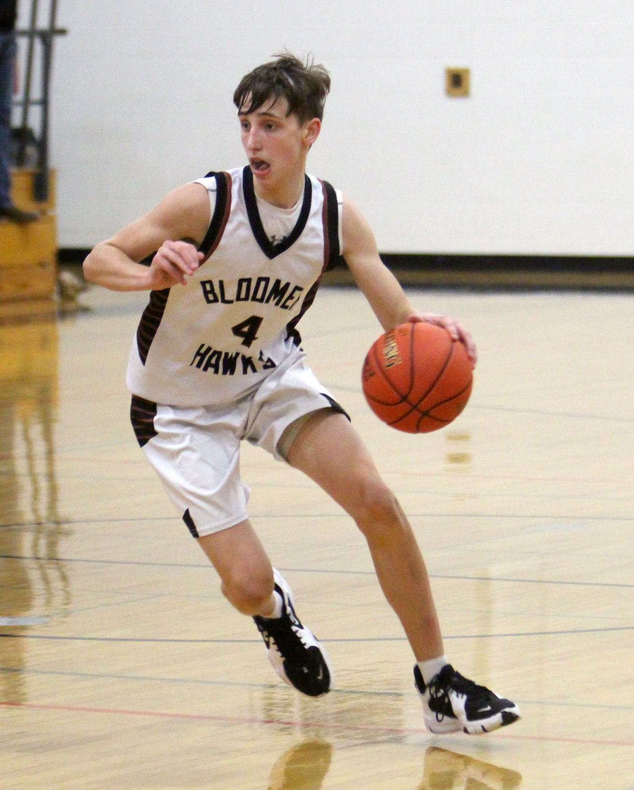 Elk Mound at Bloomer boys basketball 12-14-21